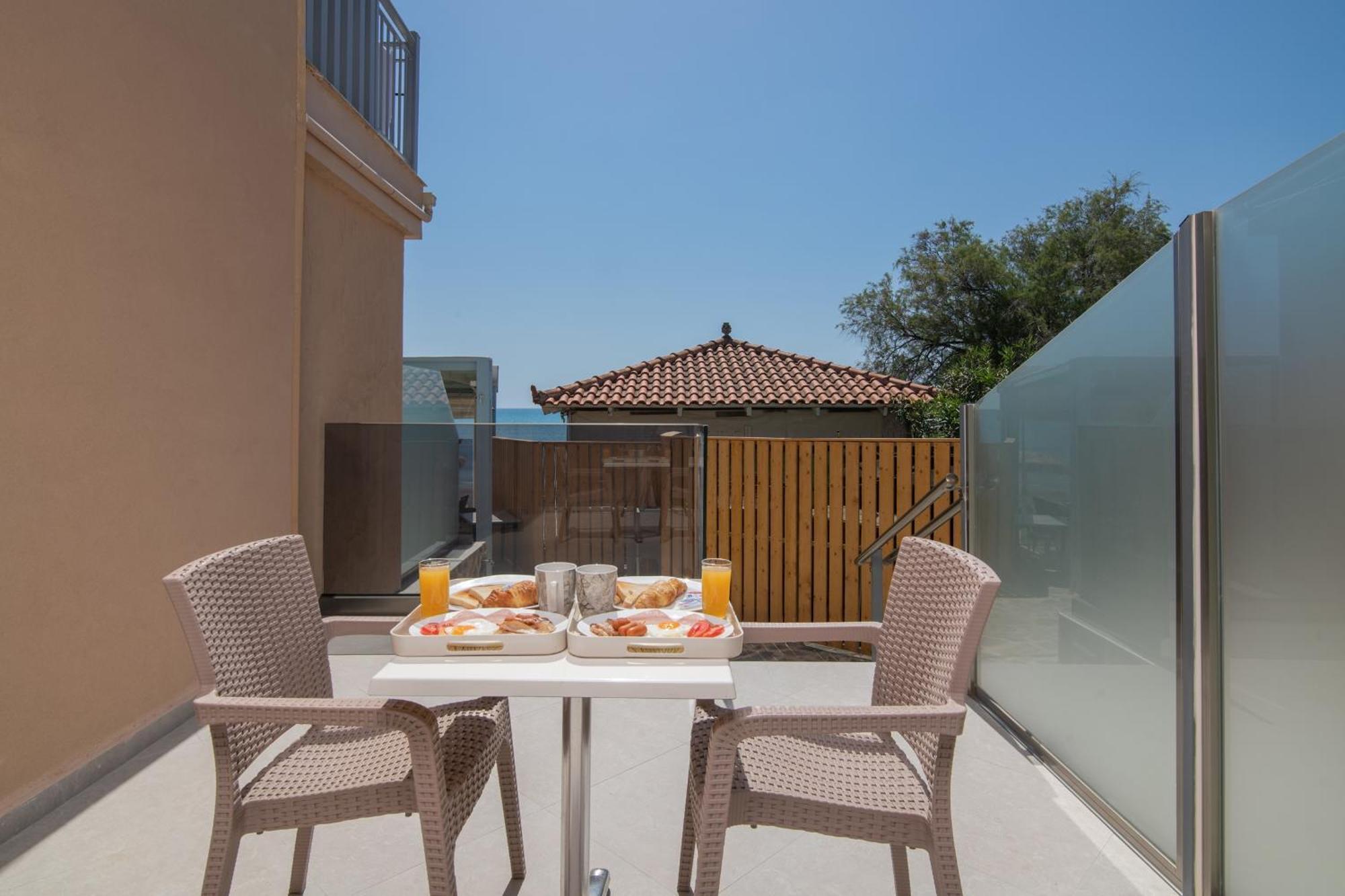 לגאנאס Sea Diamond Suites מראה חיצוני תמונה